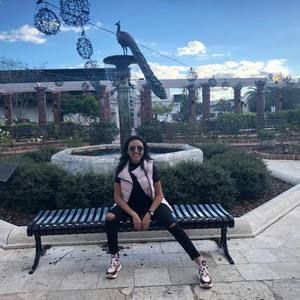 Meet your Posher, Regina